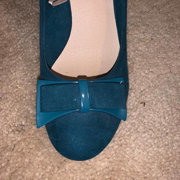Madeline Stuart Green Suede Wedges - Picture 4 of 5